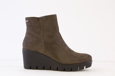 SUSST - BUDDY WEDGE ANKLE BOOT - KHAKI SUEDE