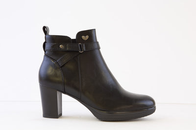 SUSST - HUDSON HIGH BLOCK HEEL ANKLE BOOT - BLACK