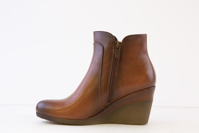 SUSST - NADINE HIGH WEDGE ANKLE BOOT - TAN