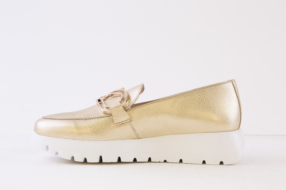 WONDERS - A-2462 LOW WEDGE SLIP-ON LOAFER - GOLD