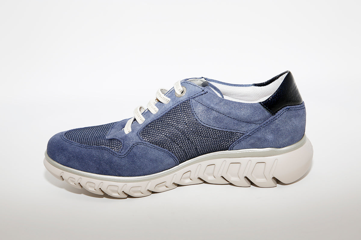 CALLAGHAN - 13915 Laced Wedge Trainer - BLUE