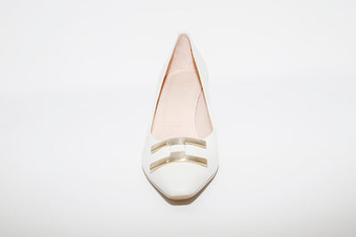 HISPANITAS - LOW HEEL COURT SHOE - OFF WHITE