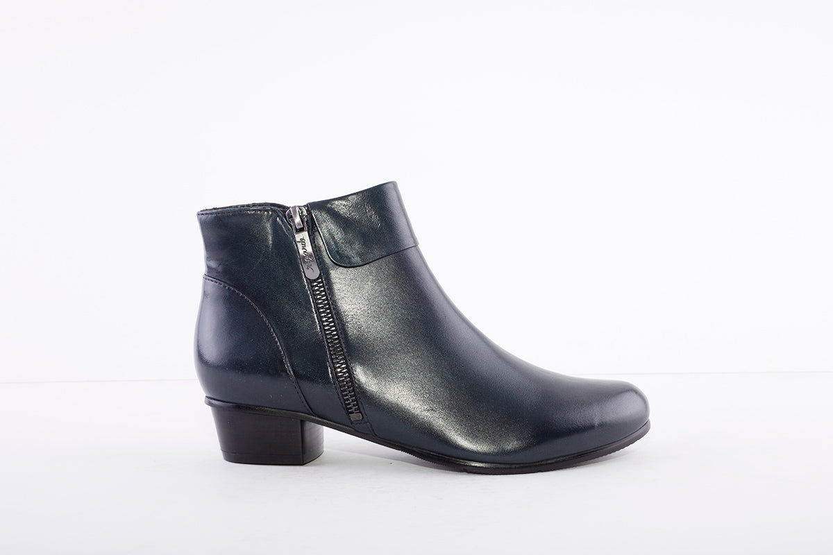 REGARDE LE CIEL - STEFANY-333 LOW HEEL ANKLE BOOT - NAVY LEATHER