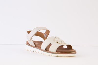 ARA - 28113-09 FLAT VELCRO STRAP SANDAL - CREAM