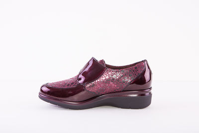 PITILLOS 1611VELCRO SHOE - WINE PATENT