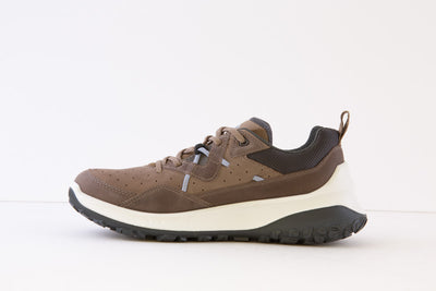 ECCO - 824263 60418 ULT-TRN LACED WALKING SHOE - TAUPE