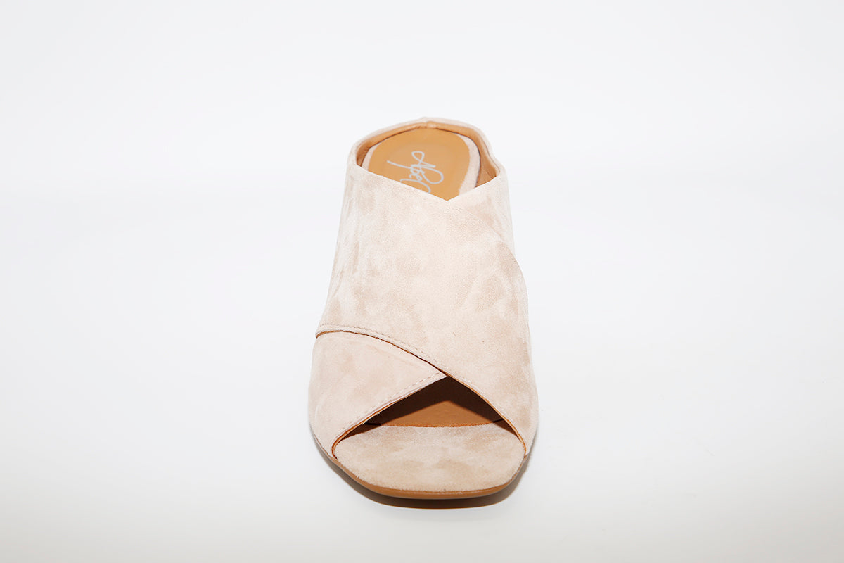 ALPE - 4679 Block Heel Beige Mule