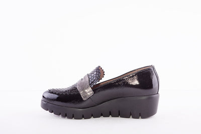 WONDERS - C-33223 LOW WEDGE SHOE - BLACK PATENT