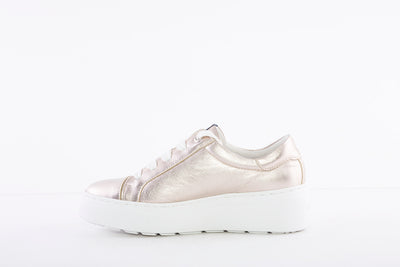 CALLAGHAN - 14913 LACED PLATFORM TRAINER - GOLD