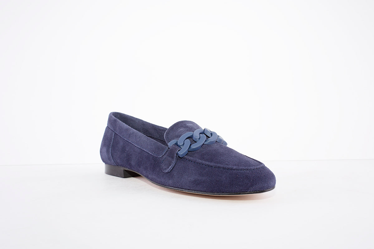 MARIA JAEN - 4015 FASHION LOAFER WITH CHAIN DETAIL - BLUE SUEDE