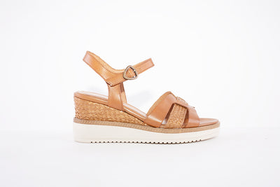 TAMARIS - 28243-305 MEDIUM WEDGE SANDAL - TAN