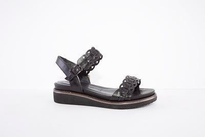 TAMARIS - 28223-001 LOW WEDGE FASHION BUCKLE SANDAL - BLACK