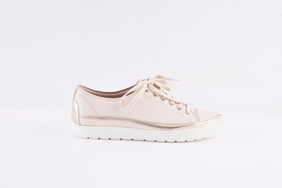 CAPRICE- 23654-140 FLAT LACED SHOE - CREAM/GOLD