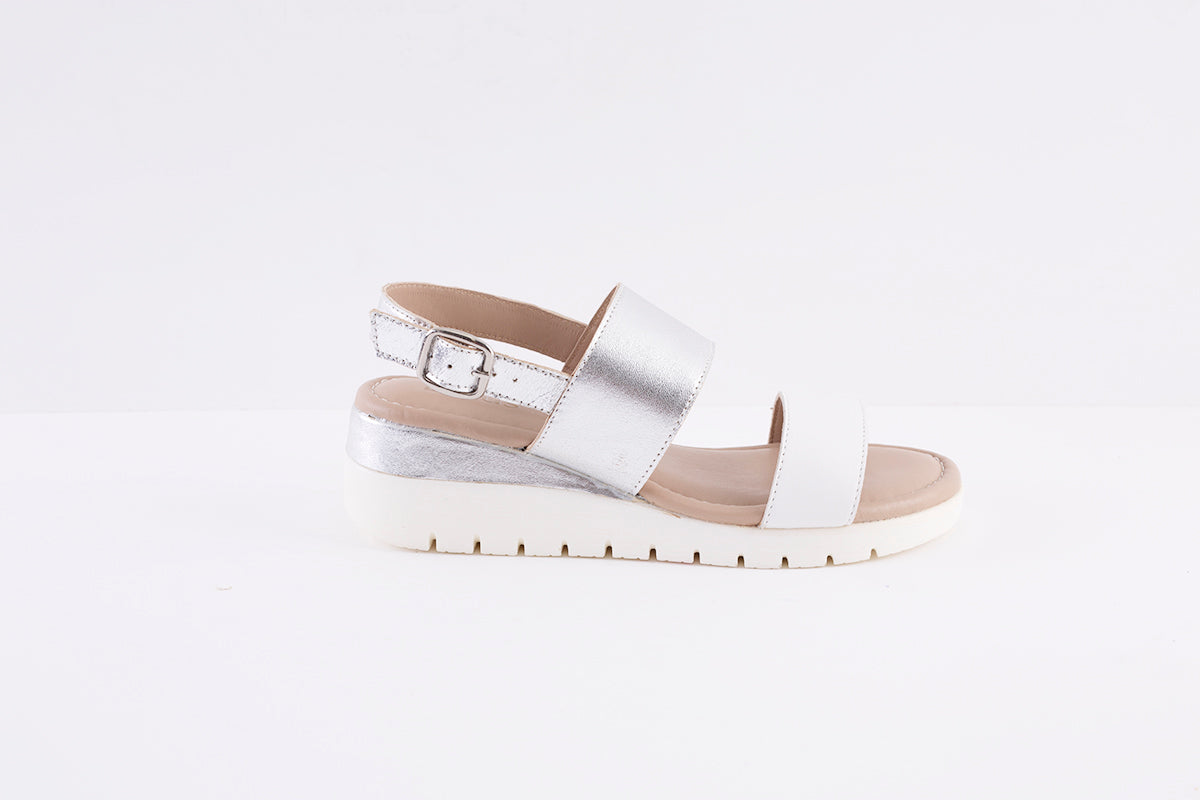 LOTUS - MADELYN FASHION WEDGE BUCKLE SANDAL - WHITE/SILVER