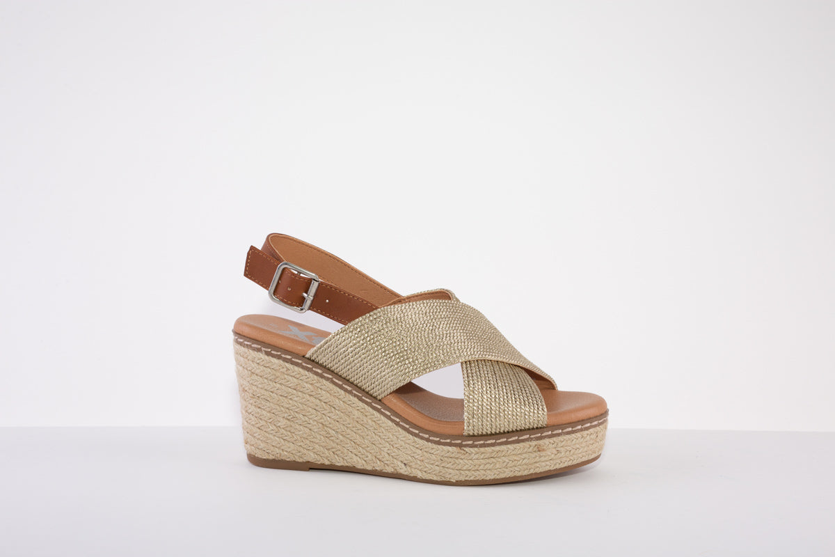 XTI 42366 HIGH WEDGE SANDAL - GOLD